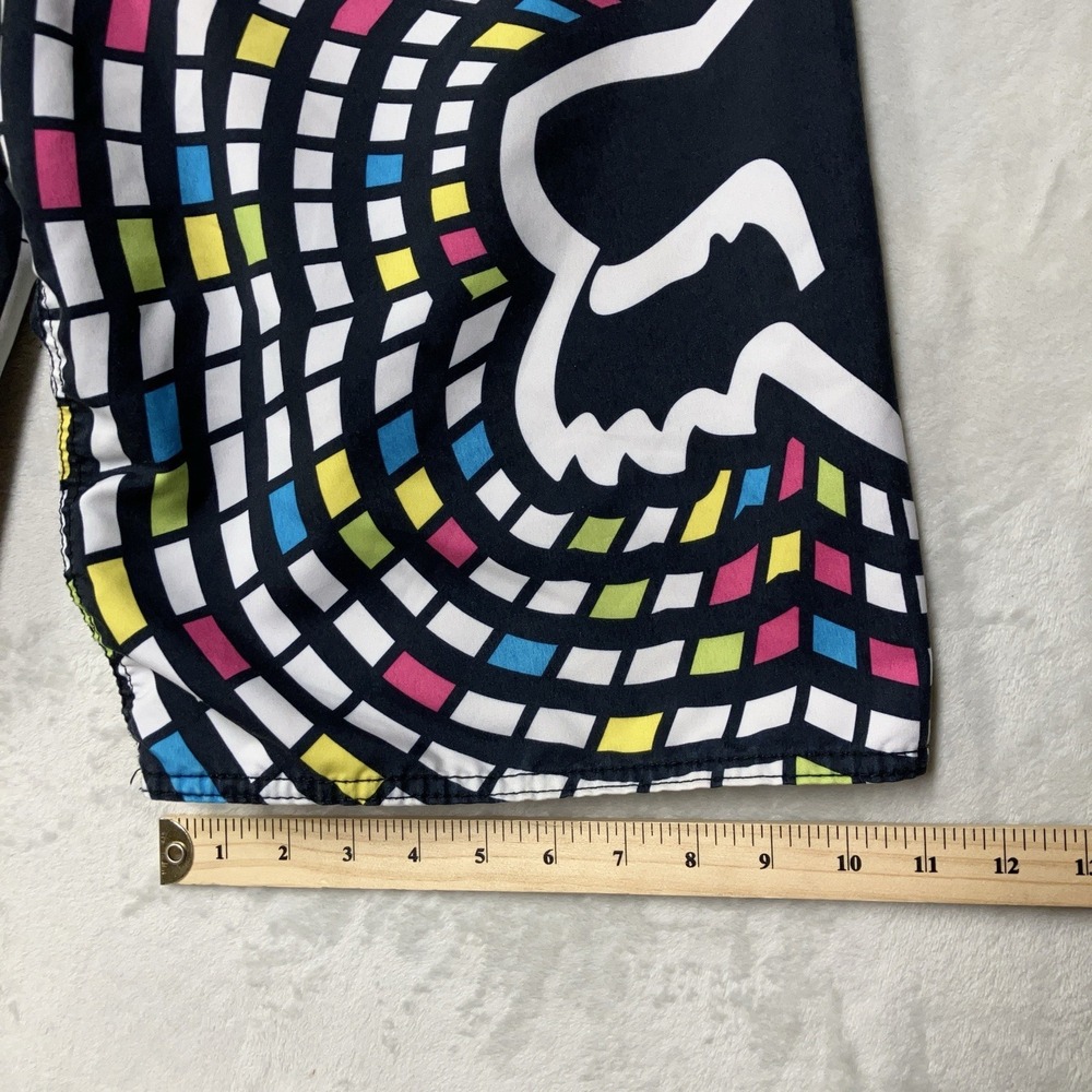 Y2K Fox Racing Board Shorts Mens 32 Fit 31 Colorful Geometric Abstract Big Logo - Picture 11 of 11